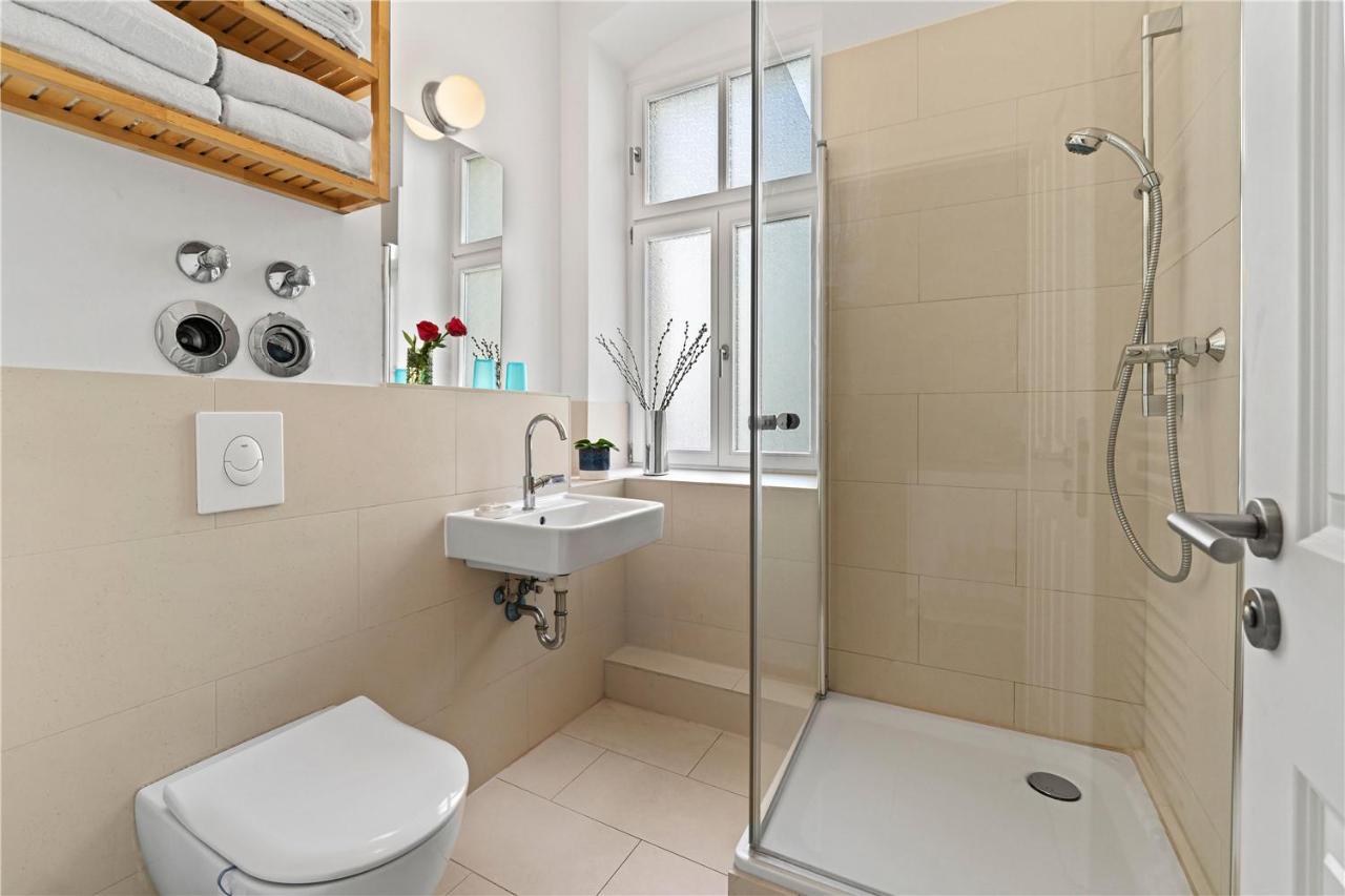 Holiday 33 Apartments Efg Schoenhauser Allee Mit Balkon Berlin Exterior photo